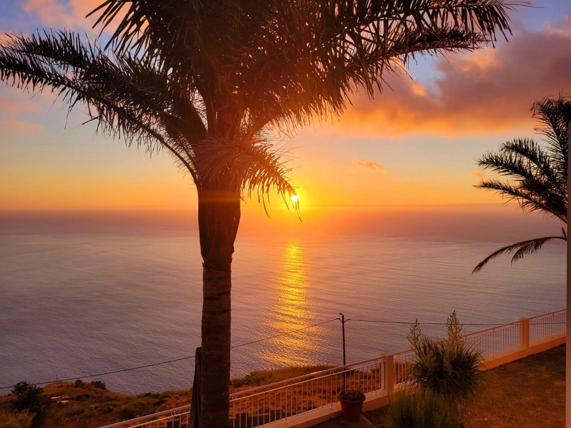 The Best Sea View In Madeira - Casa Farol Fajã da Ovelha Dış mekan fotoğraf